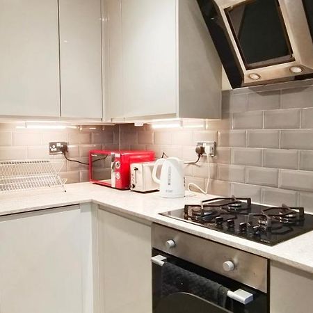 First Floor Flat 1 Northwood Apartment London Ngoại thất bức ảnh