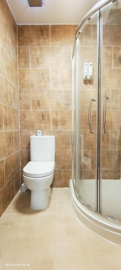 First Floor Flat 1 Northwood Apartment London Ngoại thất bức ảnh