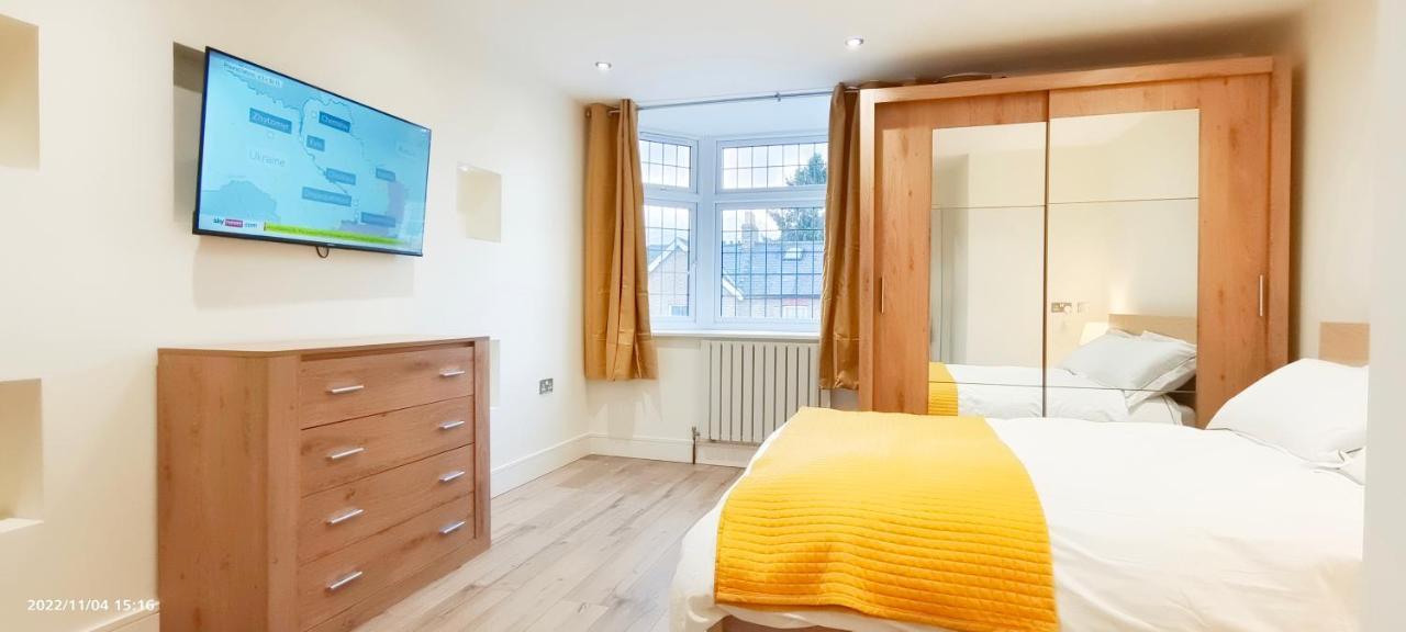 First Floor Flat 1 Northwood Apartment London Ngoại thất bức ảnh